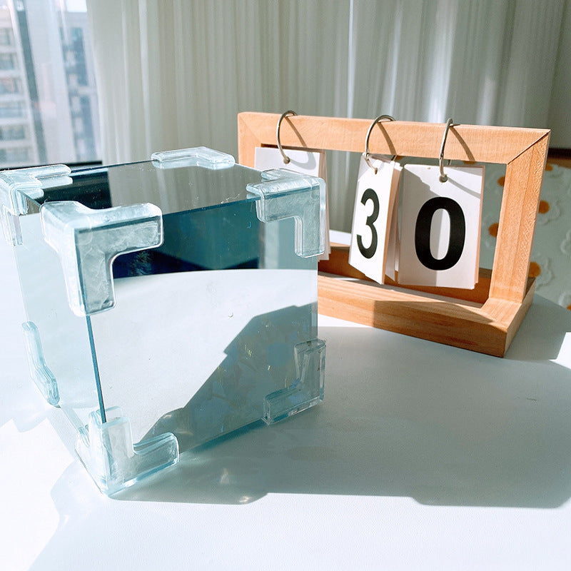 Trends Station™ Tulip Blossom Box